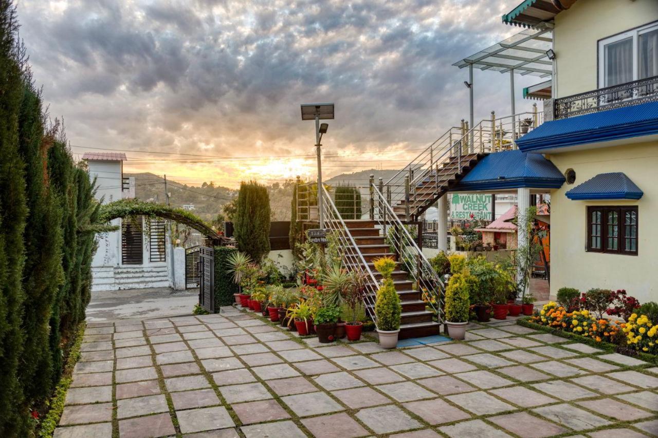 The Walnut Creek Hotel Bhīm Tāl Buitenkant foto
