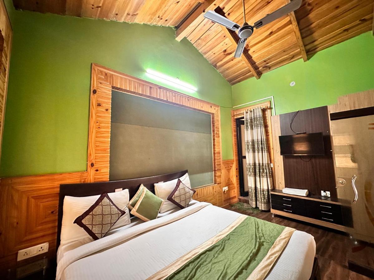 The Walnut Creek Hotel Bhīm Tāl Buitenkant foto